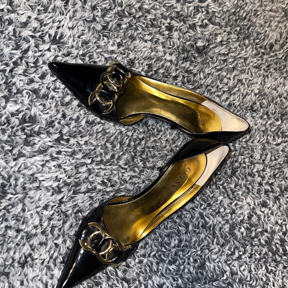π Guess by Marciano Black Patent Leather heels - Picture 3 of 5